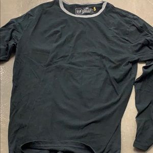 Men’s long sleeve black Gap Body T shirt